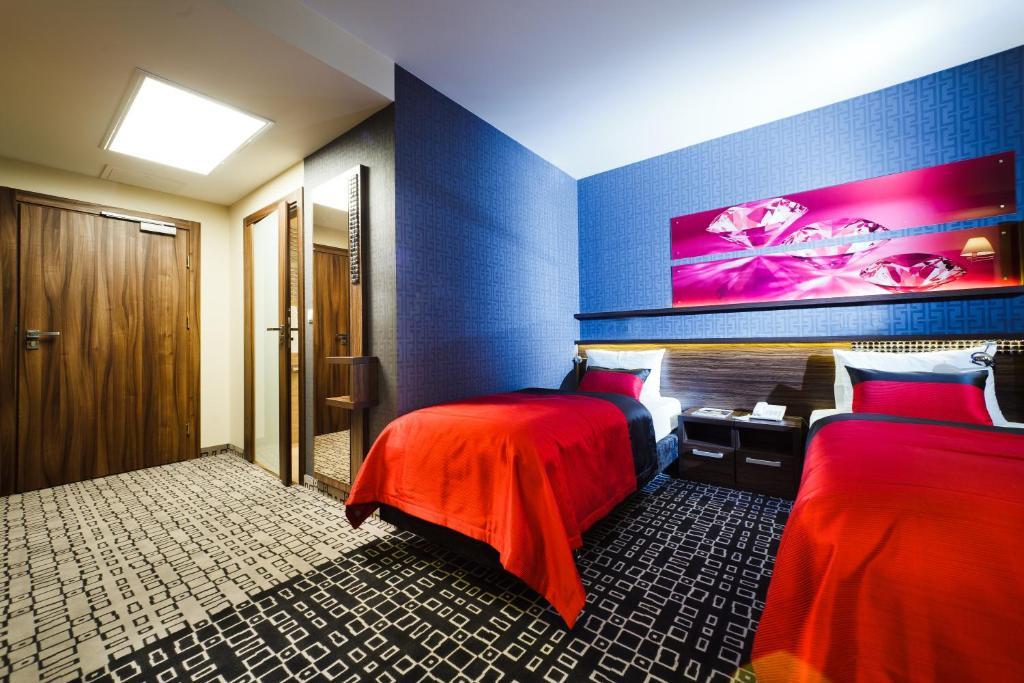 Blue Diamond Hotel Active Spa Trzebownisko Habitación foto